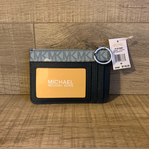 Michael Kors Handbags - Michael Kors Jet Set Travel Small Top Zip Coin